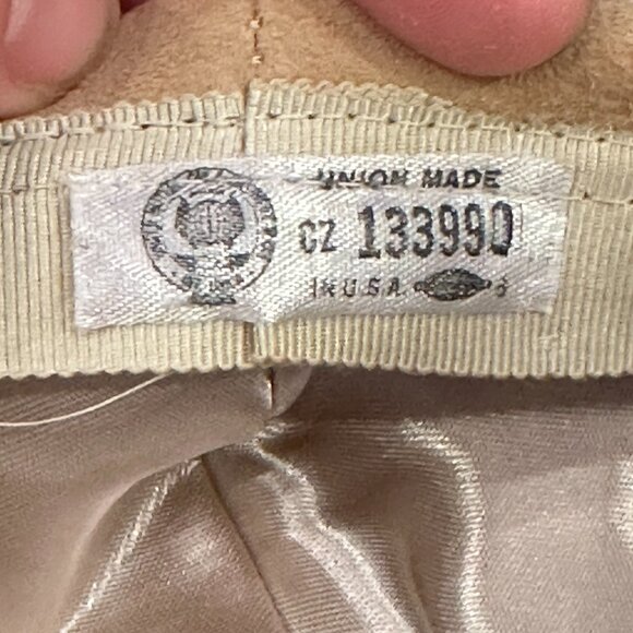 1970's suede cap - Picture 3 of 3